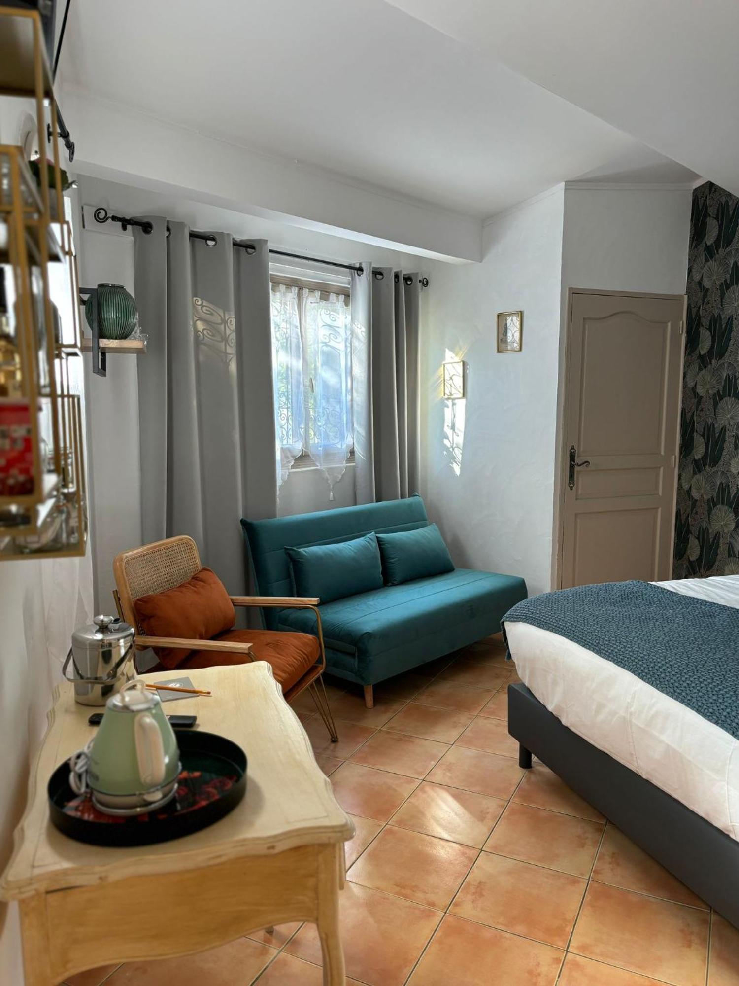 Hotel Maison Bagatelle 4*